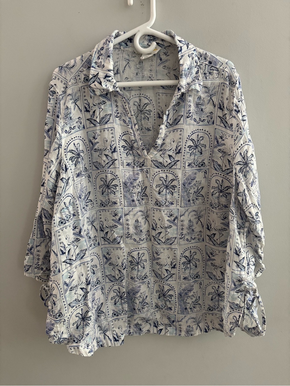 C&C California Plus Size 2X 100% Linen Coastal Tropical Print V-Neck Blouse Top
